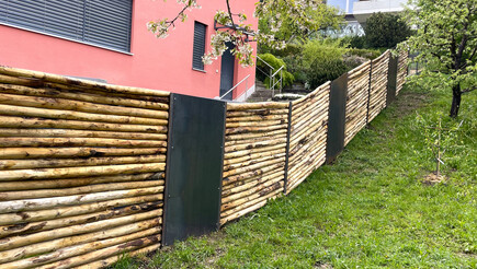 Protection brise-vue en bois de 2024 à 8330 Pfäffikon Suisse de Zaunteam Zürich Oberland GmbH.