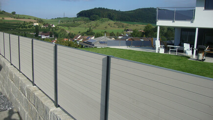 WPC Sichtschutz aus dem 2016 in 4462 Rickenbach Schweiz von Zaunteam Nordwest.