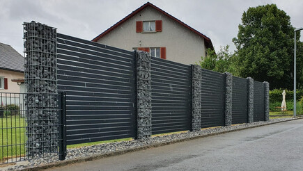 Protection brise-vue en aluminium de 2021 à 9424 Rheineck Suisse de Zaunteam Rheintal.