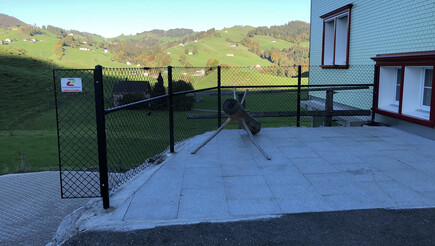 Grillage diagonal de 2018 à 9050 Appenzell Suisse de Zaunteam Appenzellerland.