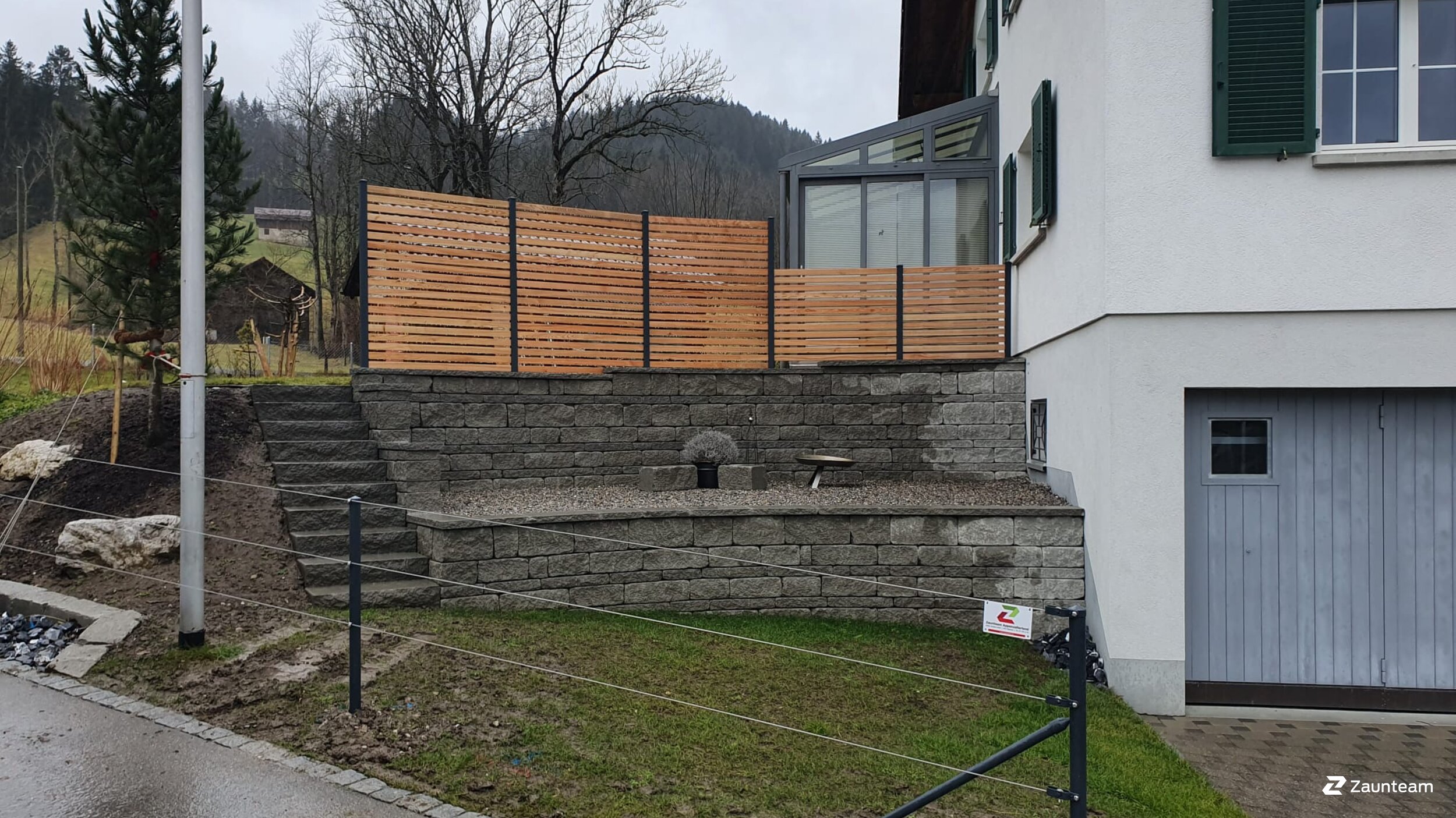 Protection brise-vue en aluminium de 2020 à 9050 Appenzell Suisse de Zaunteam Appenzellerland.