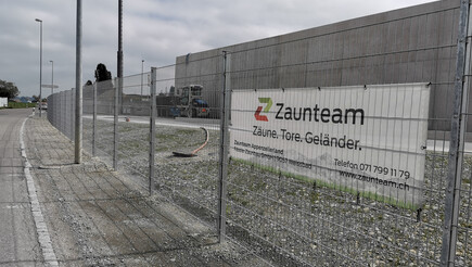 Clôture en panneau double fil de 2021 à 9249 Niederstetten Suisse de Zaunteam Appenzellerland.