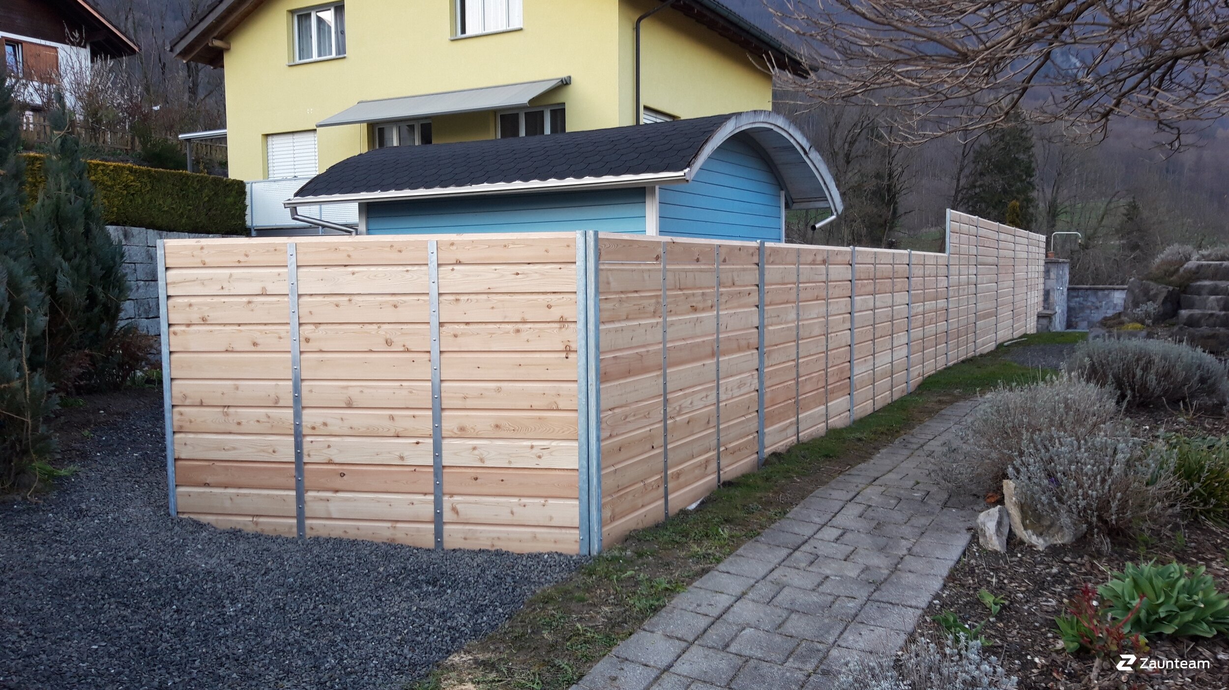 Protection brise-vue en bois de 2020 à 9467 Frümsen Suisse de Zaunteam Werdenberg.