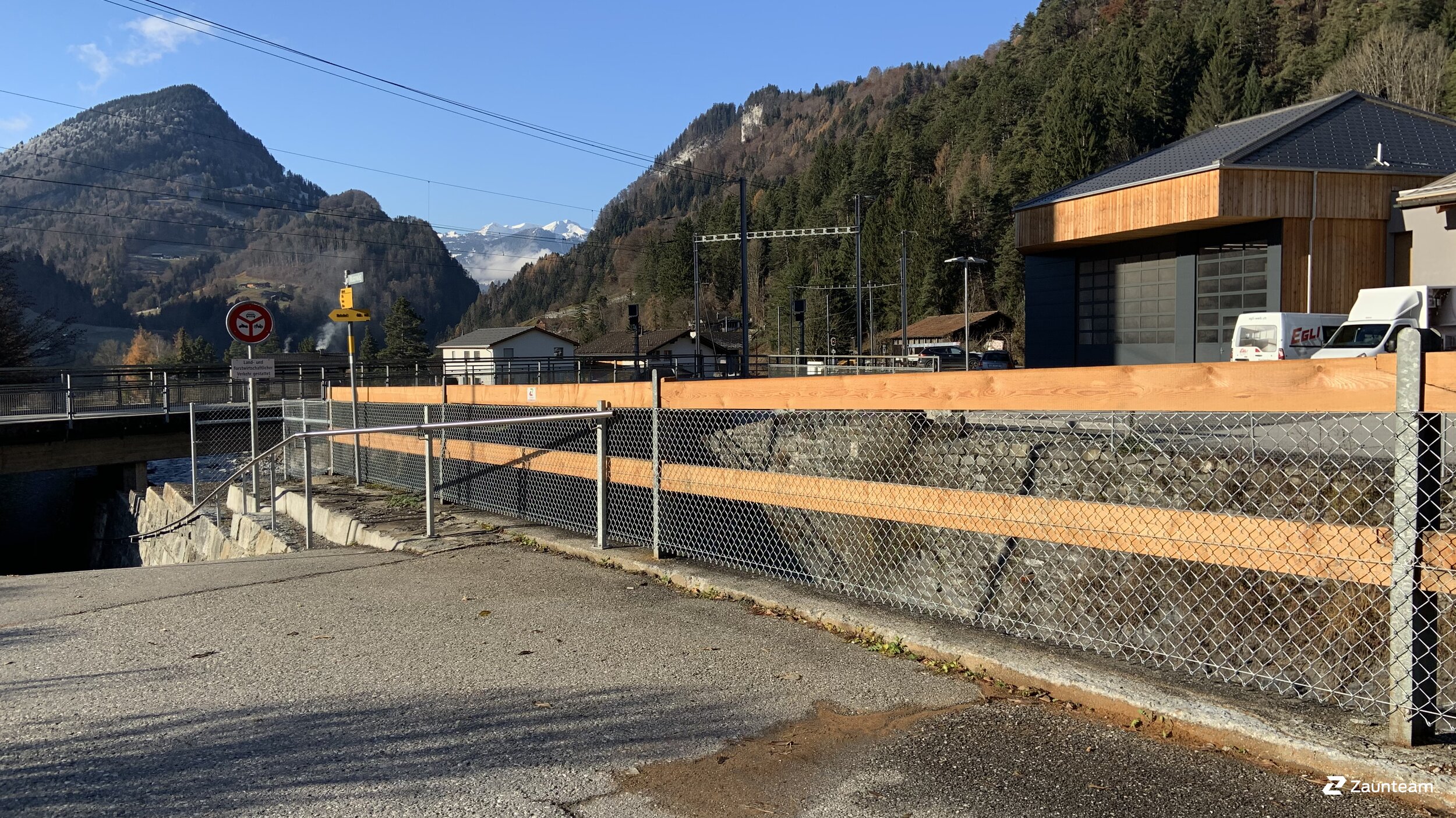 Clôture de chemin de 2019 à 7214 Grüsch Suisse de Zaunteam Heidiland.