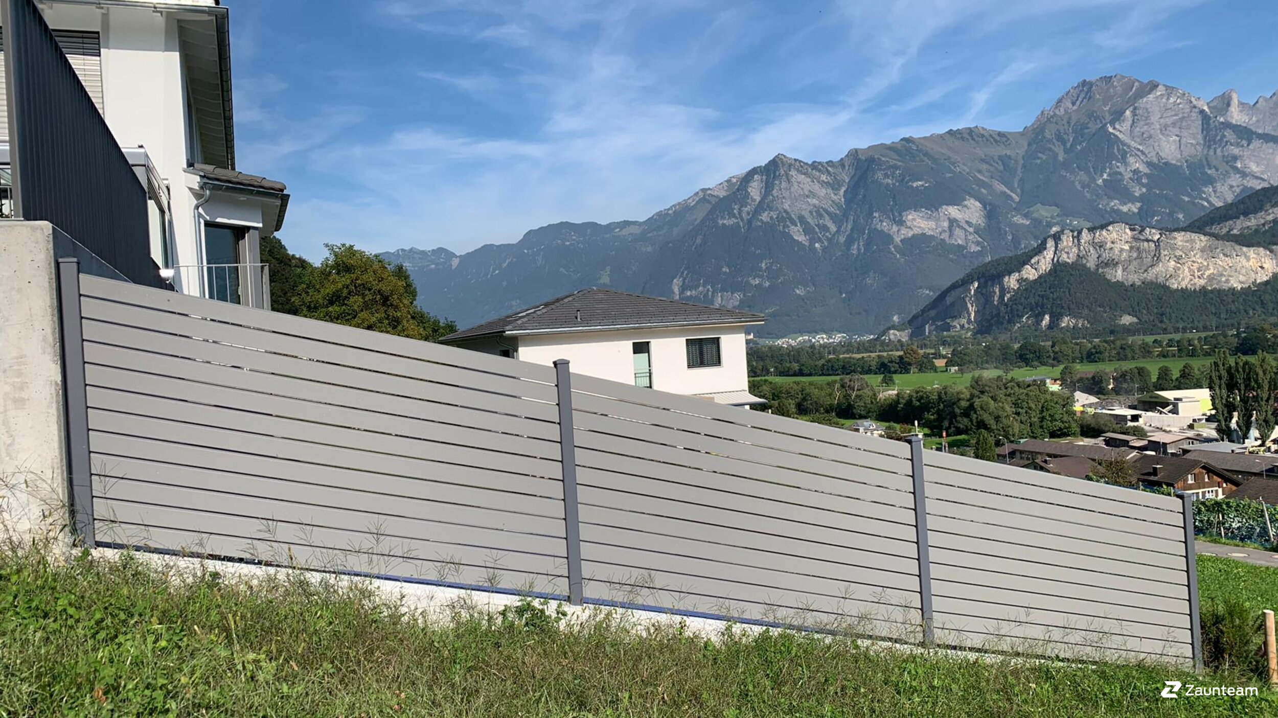 Protection brise-vue en aluminium de 2019 à 7320 Sargans Suisse de Zaunteam Heidiland.