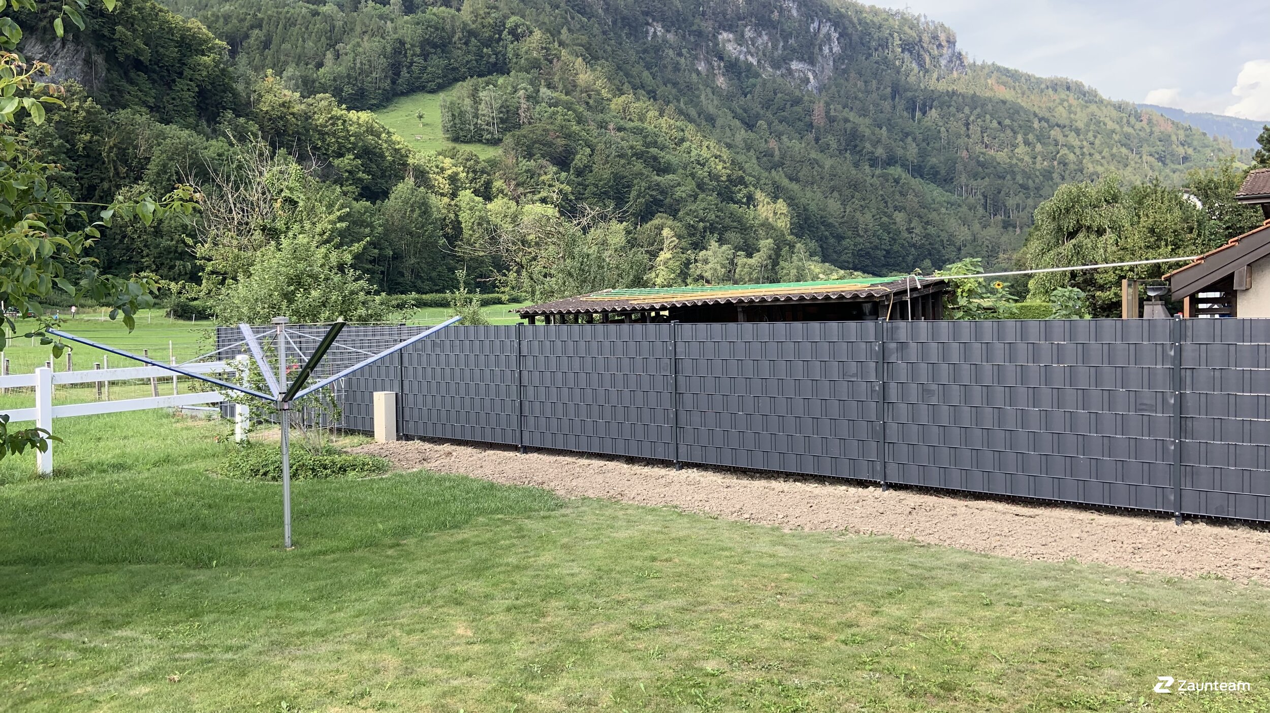 Protection brise-vue en tressage de 2019 à 7310 Bad Ragaz Suisse de Zaunteam Heidiland.