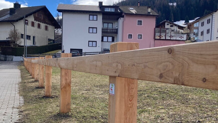 Holzzäune aus dem 2022 in 7460 Savognin Schweiz von Zaunteam Engadin.