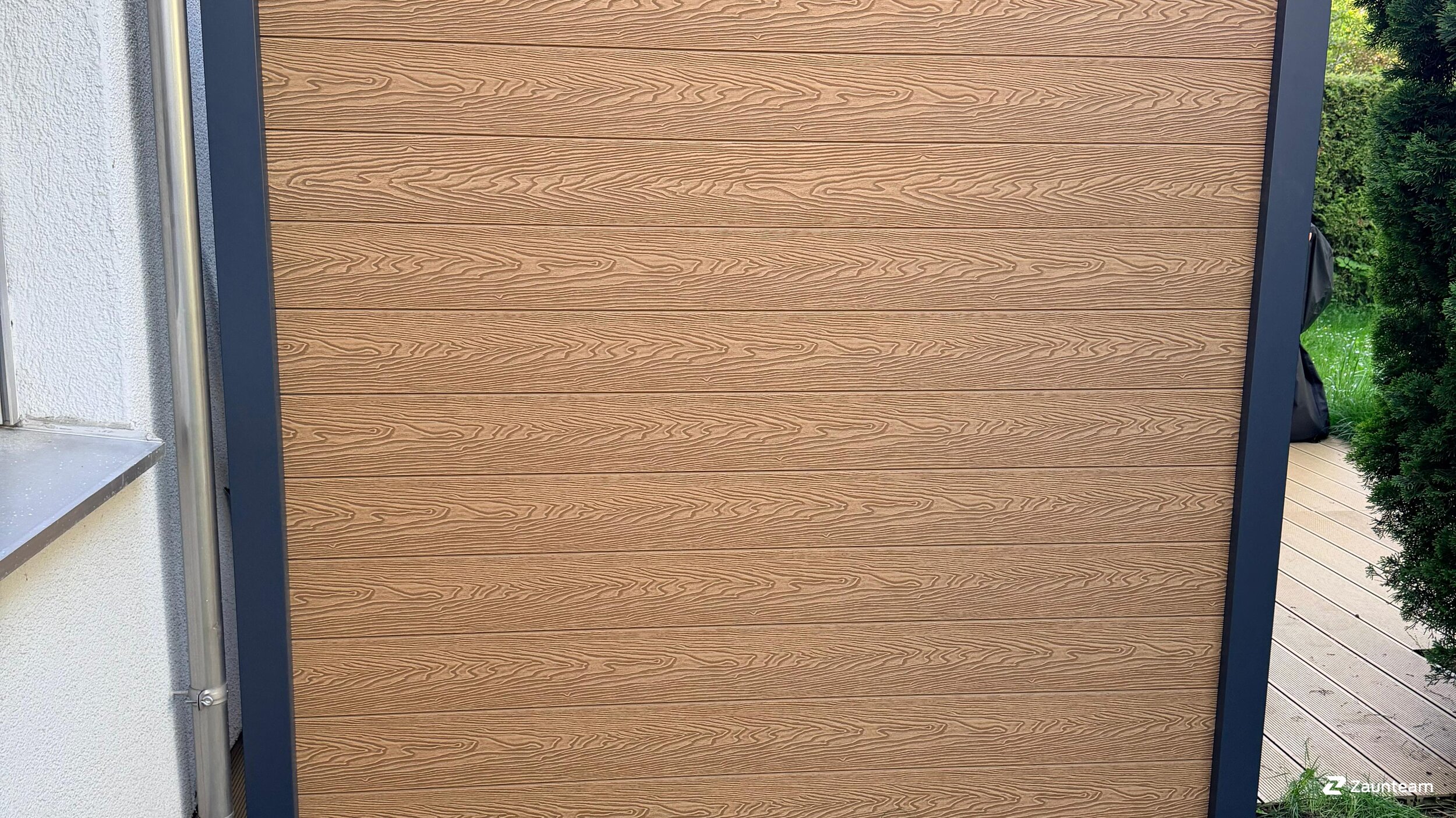 Holz Sichtschutz aus dem 2026 in 8103 Unterengstringen Schweiz von Zaunteam Zürich.