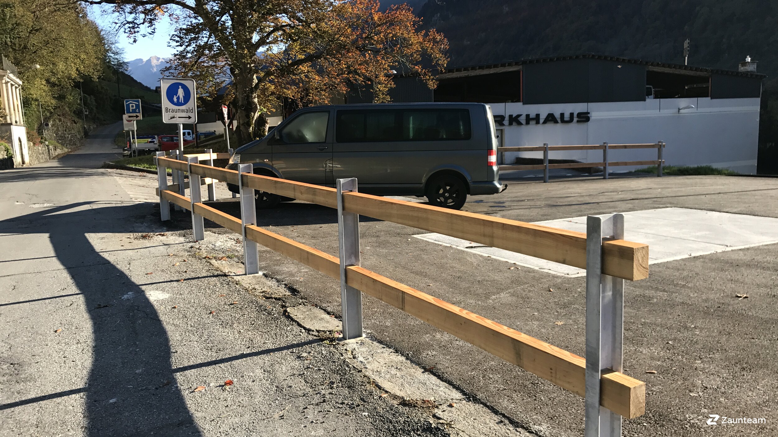 Clôture de chemin de 2017 à 8783 Linthal Suisse de Zaunteam Linth.