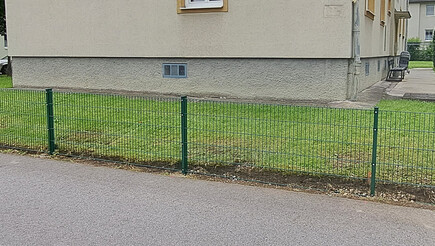 Clôture en panneau double fil de 2023 à 2640 Gloggnitz Autriche de Zaunteam Schneebergland.