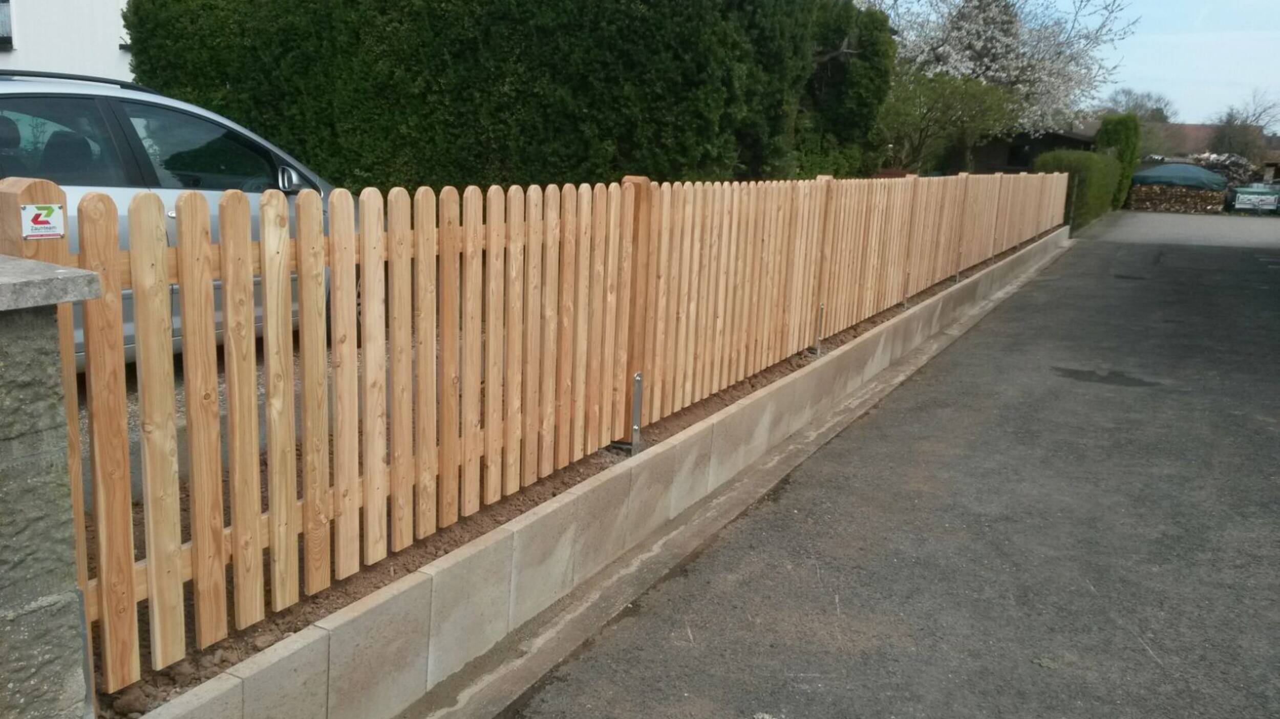 Staketenzaun aus Holz von Zaunteam