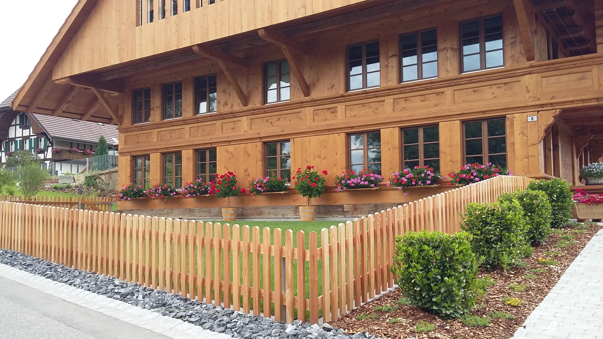 Protection brise-vue en bois de 2017 à 3037 Herrenschwanden Suisse de Zaunteam Spahni AG.