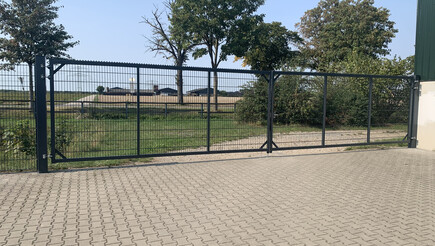 Portes et Passantes de 2020 à 50171 Kerpen Allemagne de Zaunteam Schönauen.
