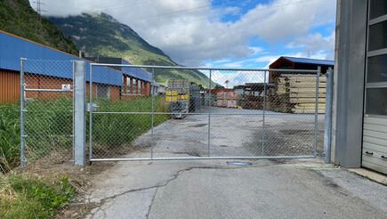 Portes et Passantes de 2021 à 3930 Eyholz Suisse de Zaunteam Wallis / Swissclôture Valais.