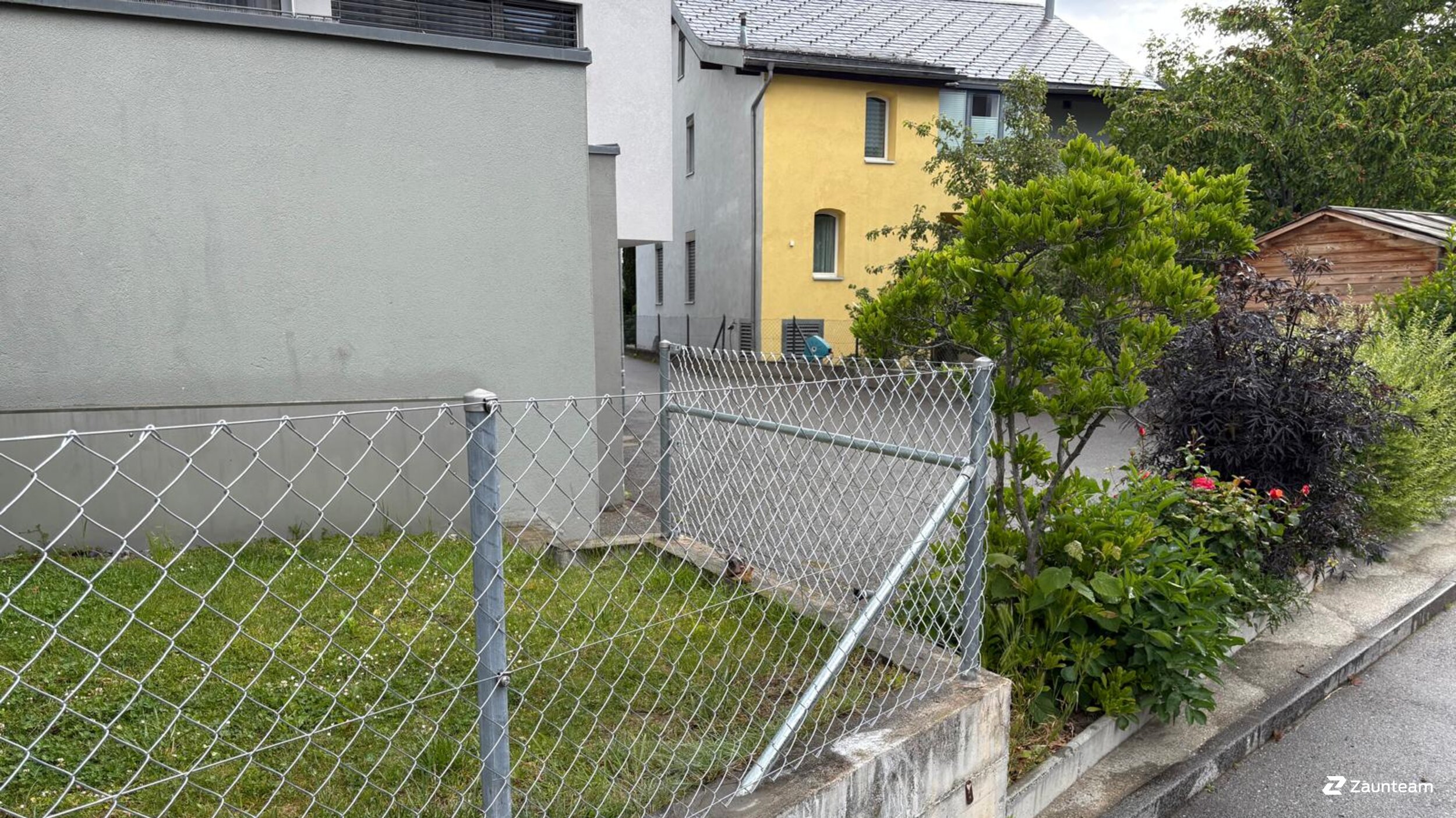 Maschendrahtzaun aus dem 2026 in 3904 Naters Schweiz von Zaunteam Wallis / Swissclôture Valais.