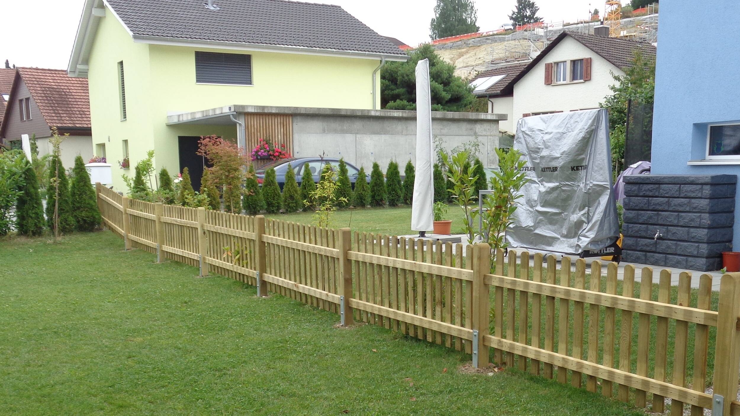 Staketenzaun aus Holz von Zaunteam