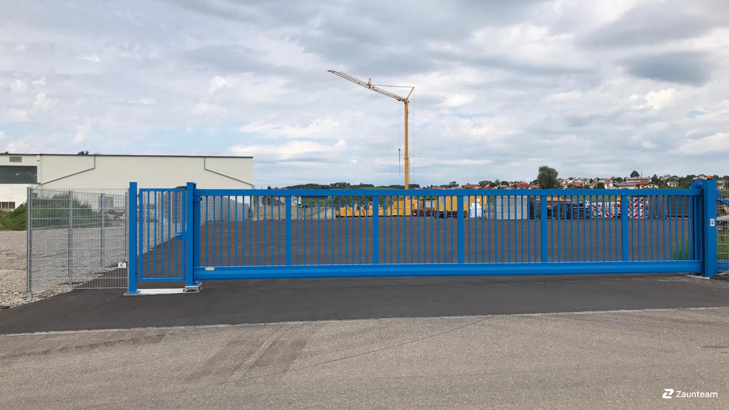 Automatische Tore aus dem 2019 in 87471 Durach Deutschland von Zaunteam Allgäu.