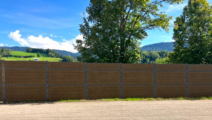 Clôture anti-bruit de 2023 à 87534 Oberstaufen Allemagne de Zaunteam Allgäu.