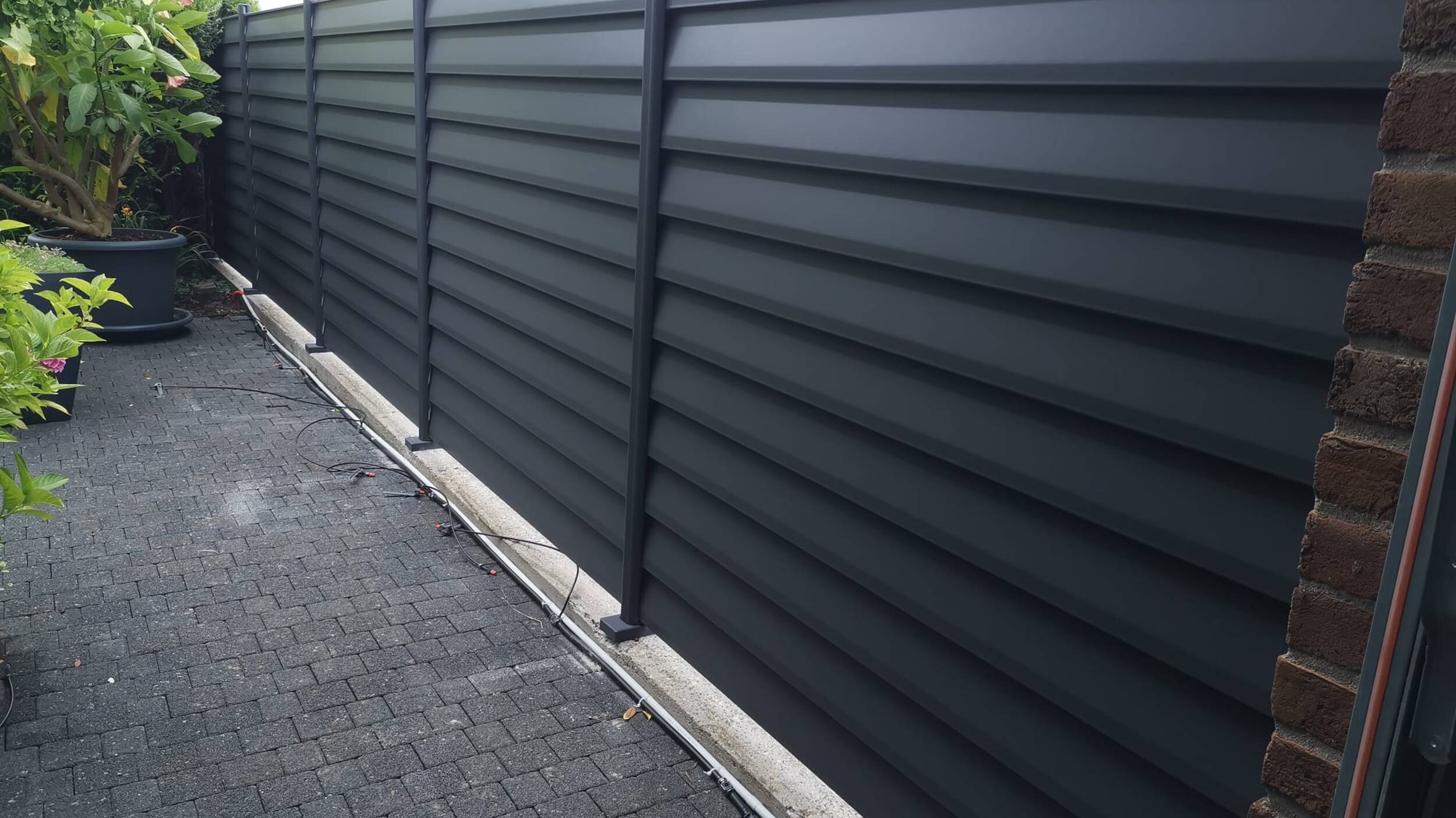 Sichtschutz aus Aluminium von Zaunteam