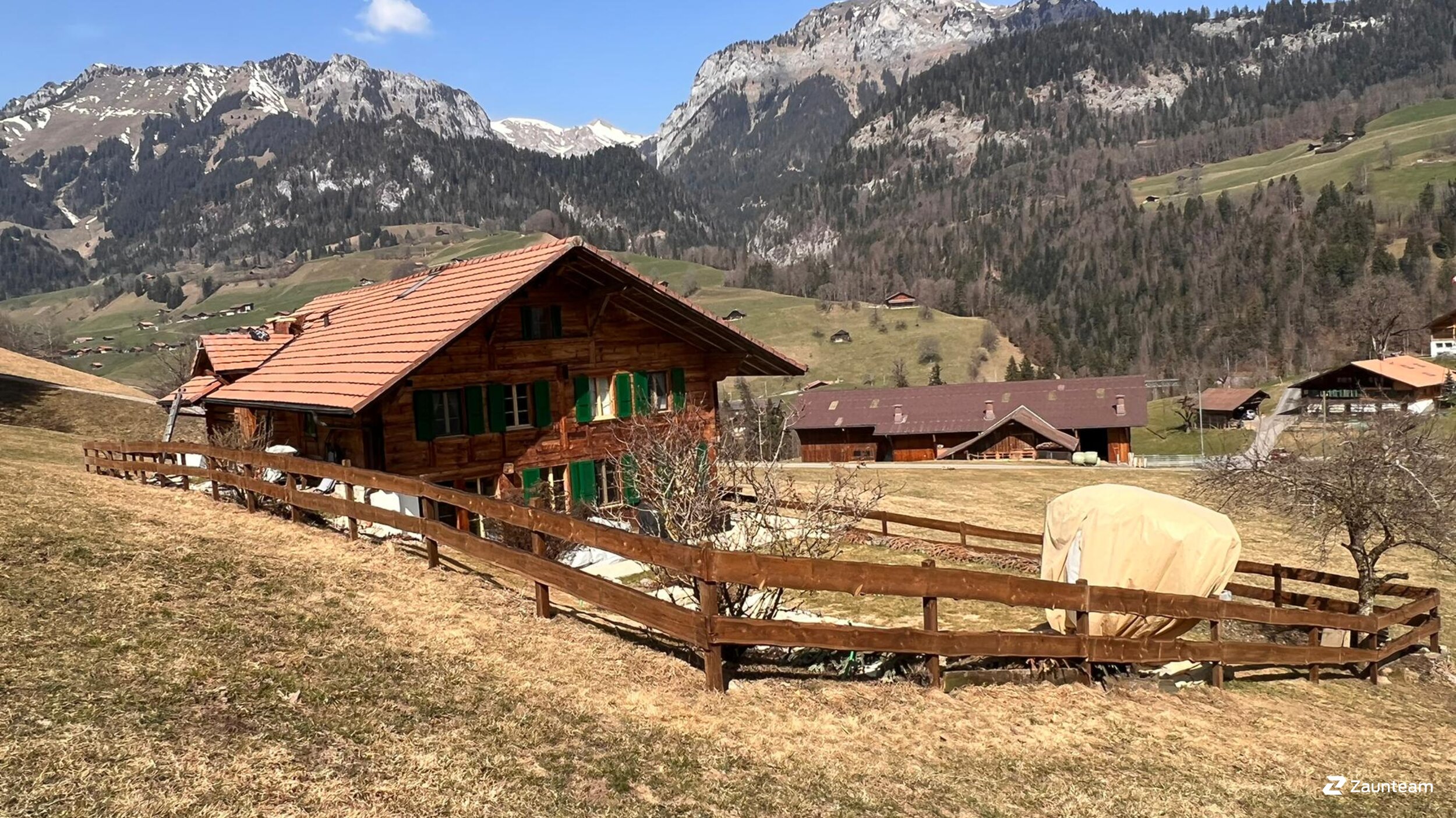 Clôture ranch de 2022 à 3764 Weissenburg Suisse de Zaunteam Berner Oberland.