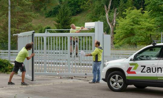 Zaunteam | Zaun und Tor für die Industrie und Sicherheit