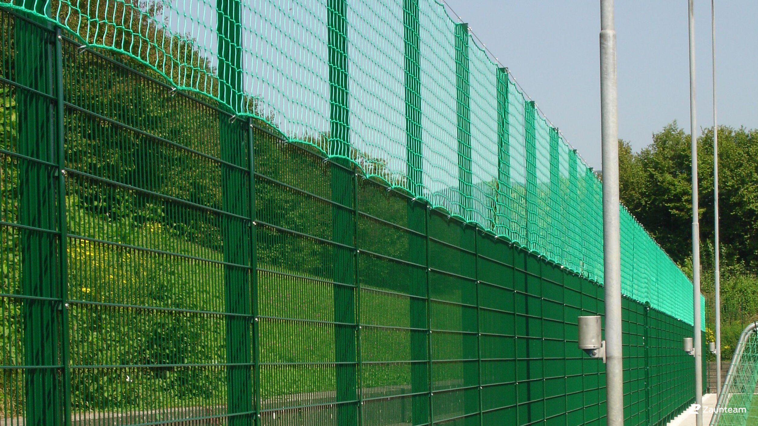 Ballfang Doppelstab und Netz Kombination | © Zaunteam